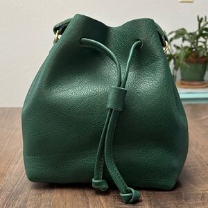 Portland Leather old version bucket bag. New in Barclar green.